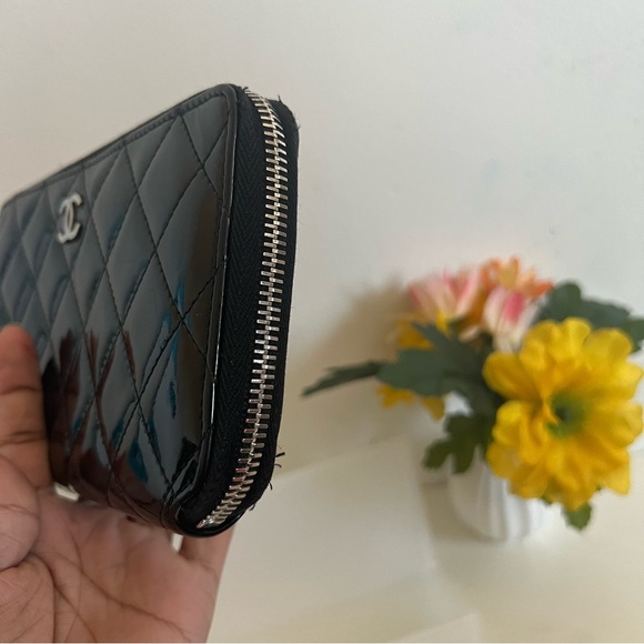 ❗️Sold ❗️Authentic Chanel wallet ❤️ - Picture 5 of 8